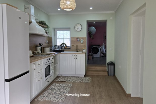 Image No.14-2 Bed House for sale