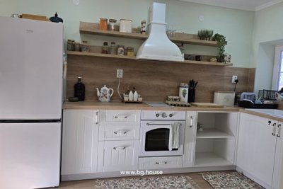 Bulgarian home for sale in village Lomtsi (33)