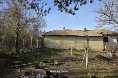 Bulgarian home for sale in village Lomtsi (12)