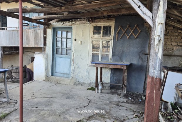 Image No.14-3 Bed House for sale