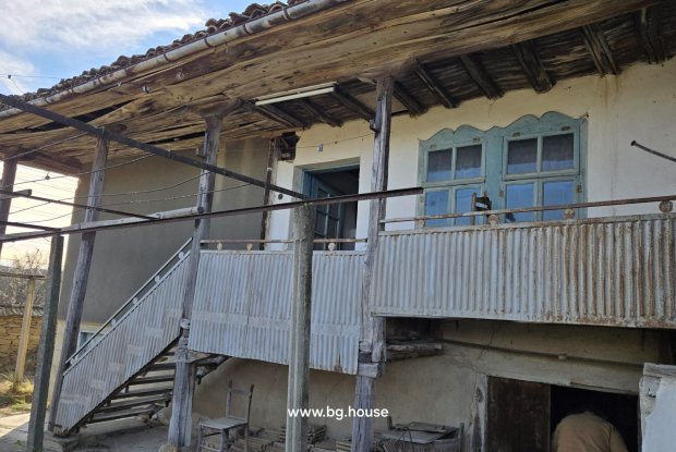 Image No.15-3 Bed House for sale