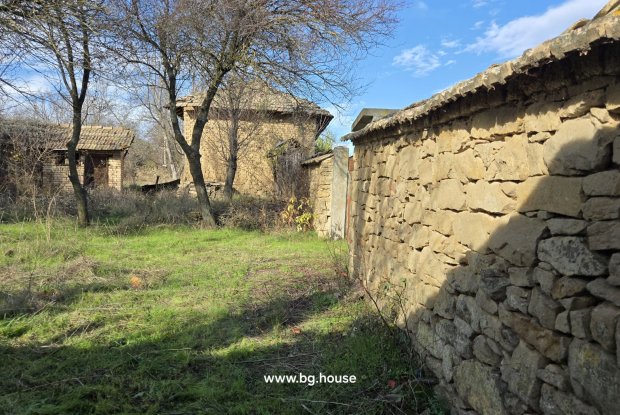 Image No.17-3 Bed House for sale