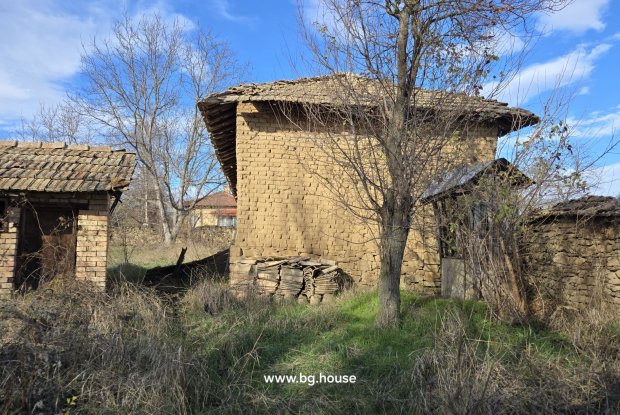 Image No.19-3 Bed House for sale