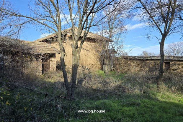 Image No.24-3 Bed House for sale