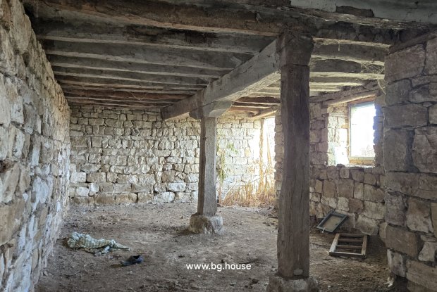 Image No.15-3 Bed House for sale