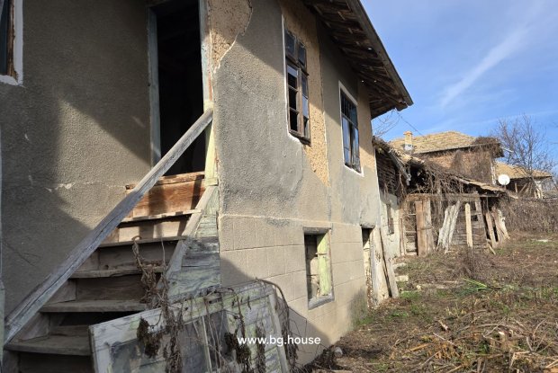 Image No.24-3 Bed House for sale