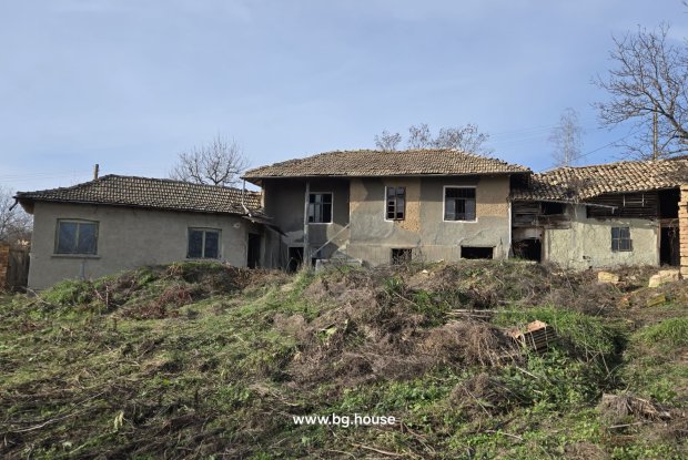 Image No.9-3 Bed House for sale