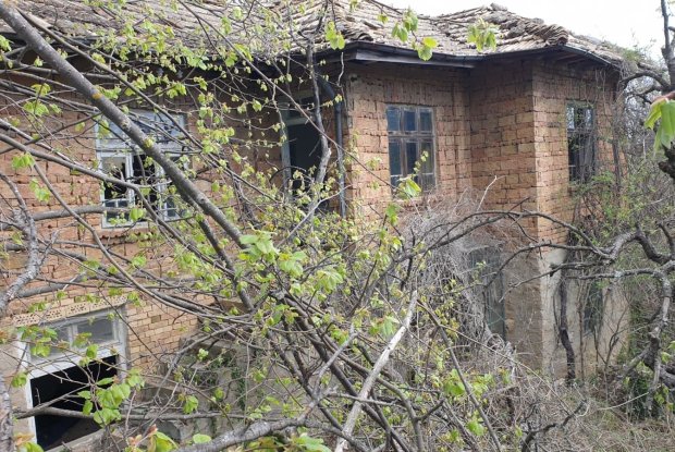 Image No.9-3 Bed House for sale