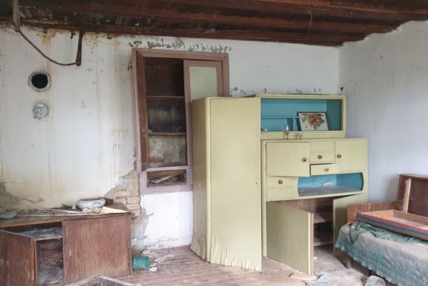 Image No.12-3 Bed Property for sale