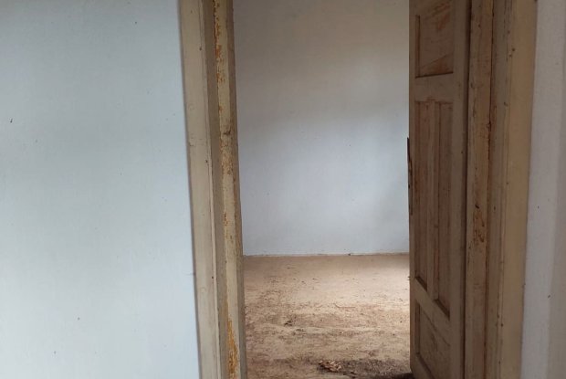 Image No.19-3 Bed Property for sale