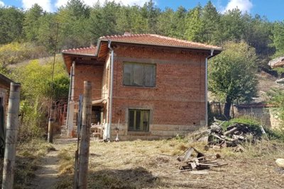 1 - Dve Mogili, Maison