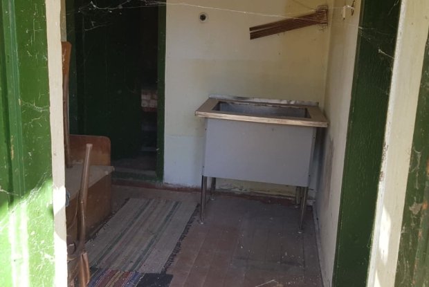 Image No.10-3 Bed House for sale