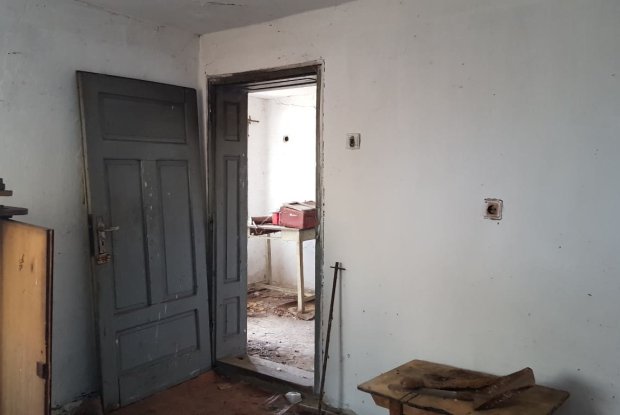 Image No.12-2 Bed House for sale