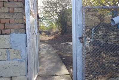 A small Bulgarian house for sale in the village of Gorotsvet (2)