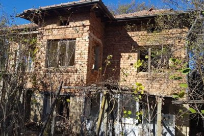 Bulgarian house for sale in the village of Gorotsvet (32)