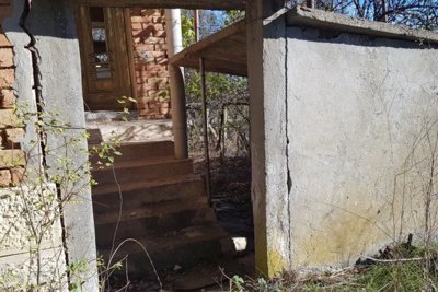 Bulgarian house for sale in the village of Gorotsvet (1)