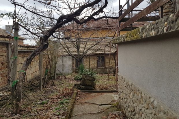 Image No.14-2 Bed House for sale
