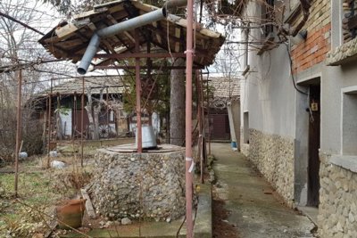 Bulgarian home for sale with views in village Berkovski (25)