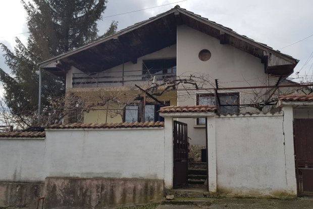 Image No.4-2 Bed House for sale