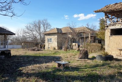 Charming Bulgarian house for sale in village Drinovo (39)