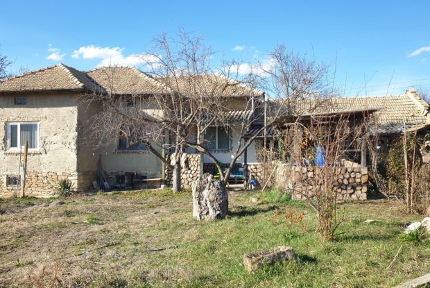 Image No.17-3 Bed House for sale
