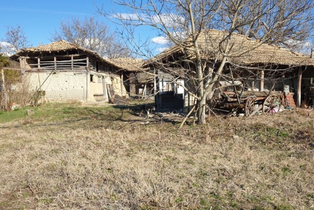 Image No.18-3 Bed House for sale