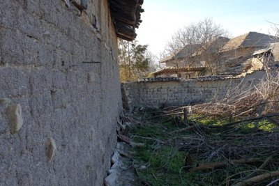 Charming Bulgarian house for sale in village Drinovo (10)