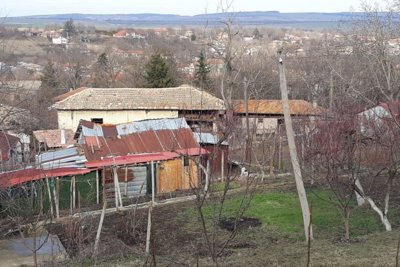 Small traditional Bulgarian house (33)