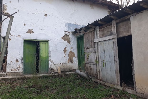 Image No.9-2 Bed House for sale