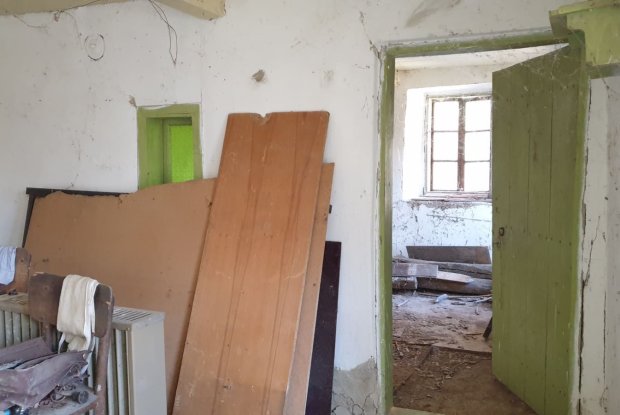 Image No.10-3 Bed House for sale