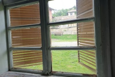 Small charming Bulgarian house for sale in village Voditsa (134)