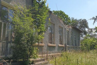 Former School with Vast Land in Village Lyubichevo (14)