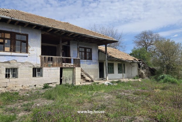 Image No.10-Maison à vendre à Popovo