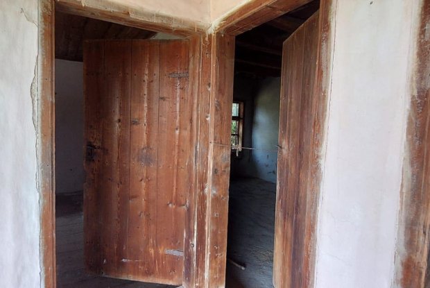 Image No.20-4 Bed House for sale