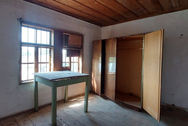 Image No.24-4 Bed House for sale