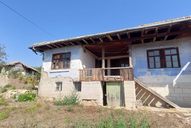 Image No.5-4 Bed House for sale