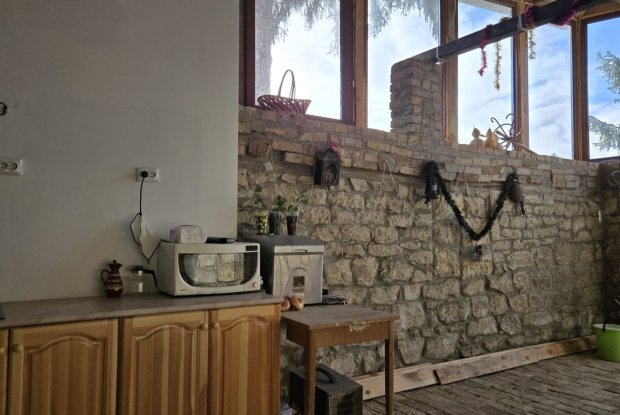 Image No.8-2 Bed House for sale