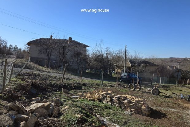 Image No.18-3 Bed House for sale