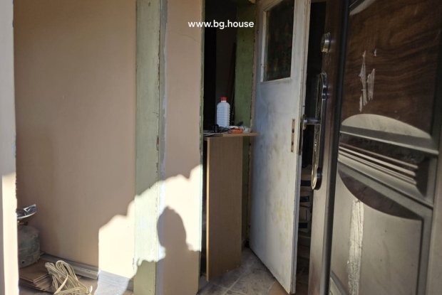 Image No.8-3 Bed House for sale