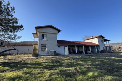 Bulgarian Big House for Sale in Village Svalenik (14)