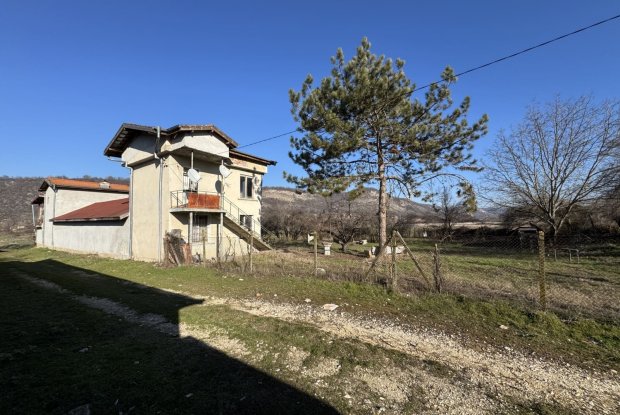 Image No.4-6 Bed House for sale