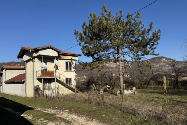 Image No.5-6 Bed House for sale