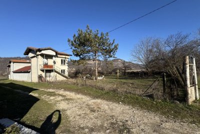 Bulgarian Big House for Sale in Village Svalenik (5)