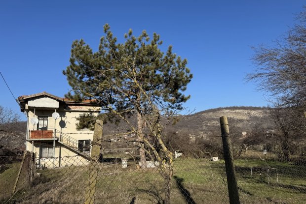 Image No.7-6 Bed House for sale