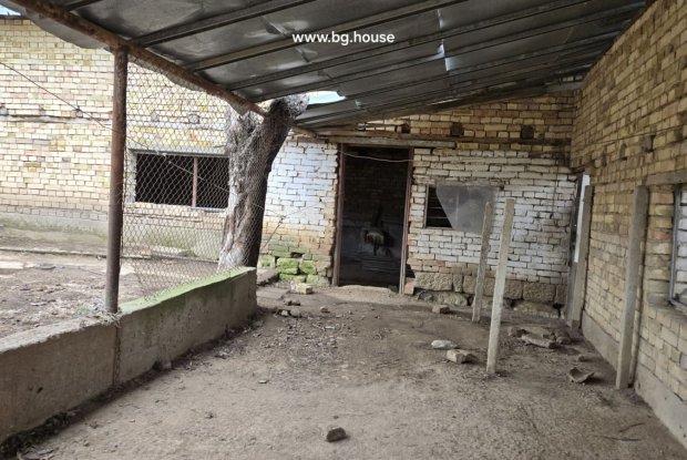 Image No.23-4 Bed House for sale