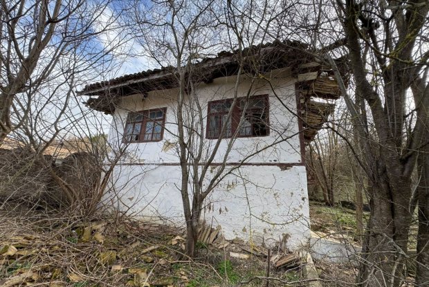 Image No.9-3 Bed House for sale