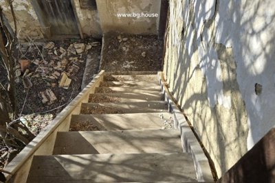 Bulgarian cheap house for sale 6500 m2 land village Razdeltsi (12)