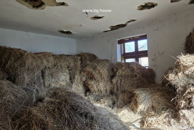 Image No.19-2 Bed House for sale