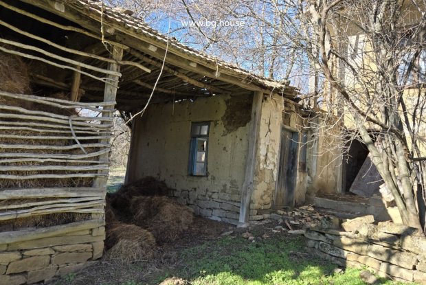 Image No.4-2 Bed House for sale