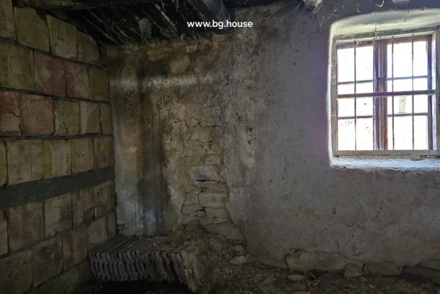 Image No.15-3 Bed House for sale